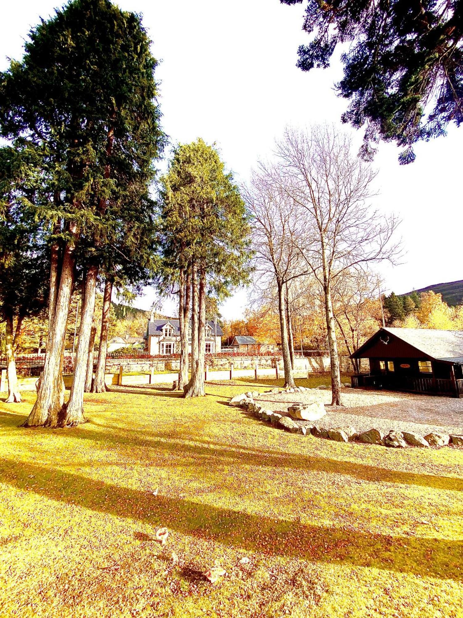 Braemar Lodge Cabins Exterior foto