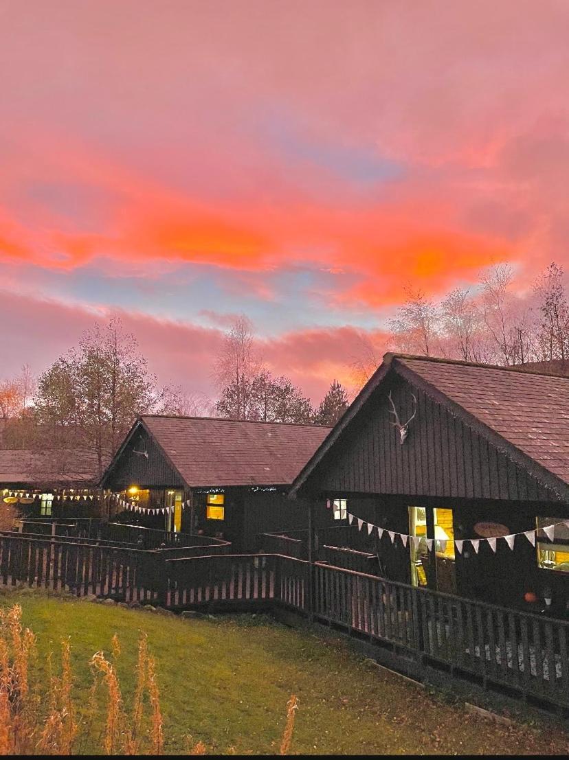 Braemar Lodge Cabins Exterior foto